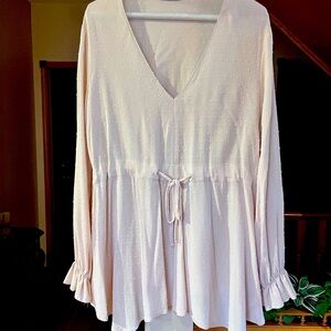 Tunic Top - Size M (closer to L) - color is light peachy beige - make is Vitesi